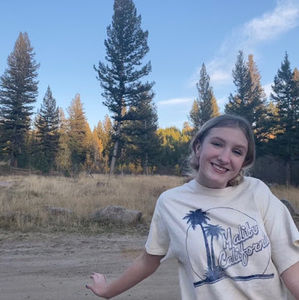 Meet your Posher, Olivia